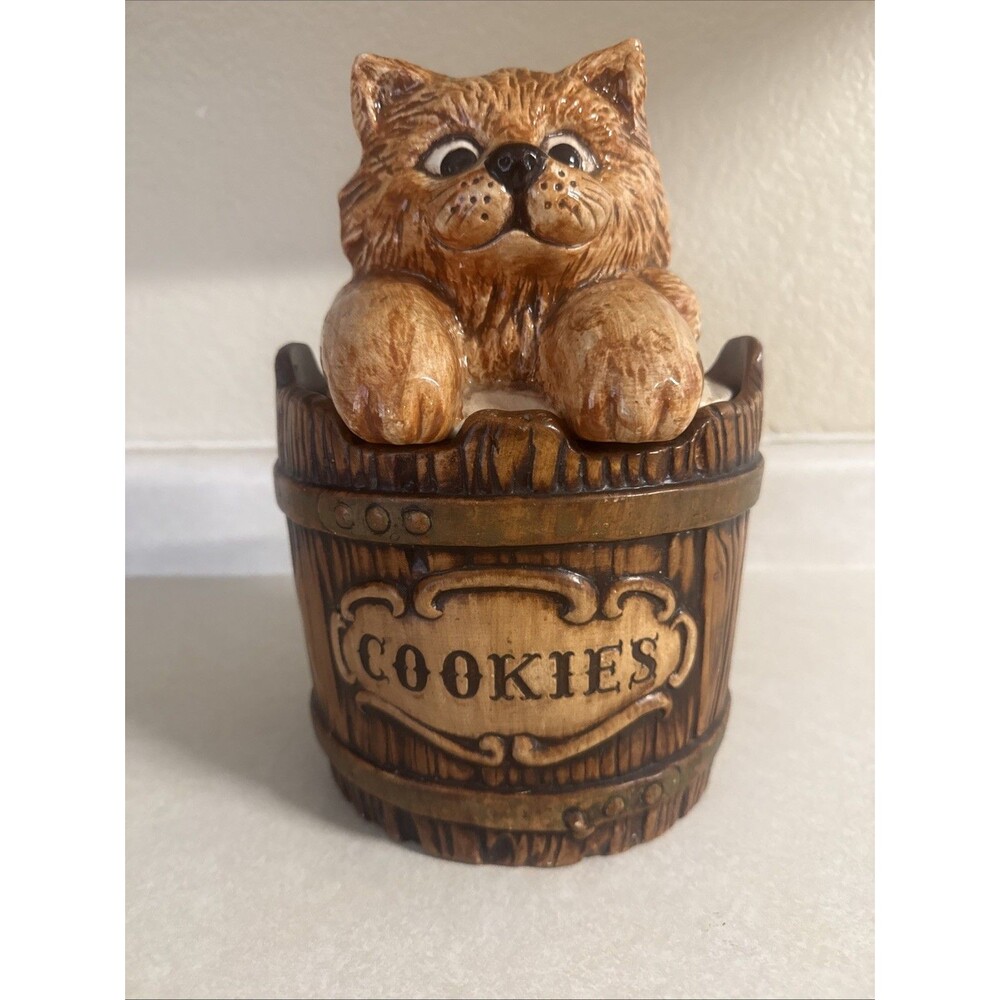 Vtg Cat Cookie Jar Treasure Craft Ceramic Kitten Cat in Barrel  Cottagecore Read